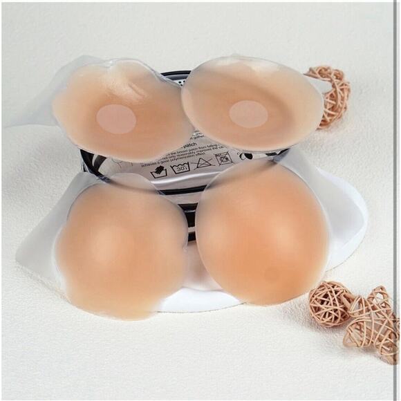 Boob Invisible Push Up Bra Breast Pads Pasties Lifts Tape Nipple Cover Reusable - Picture 2 of 3